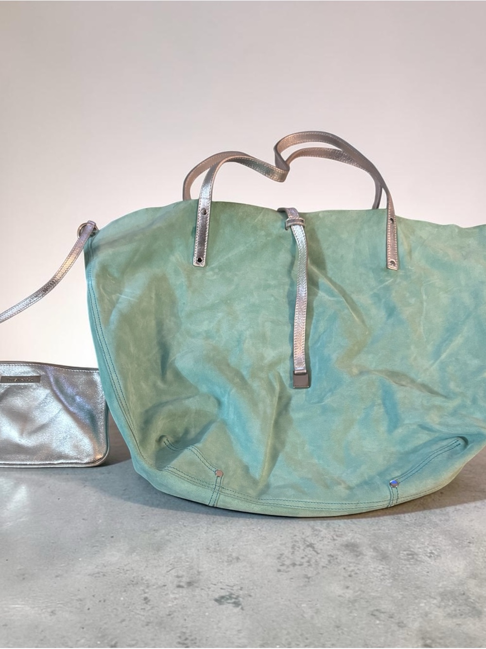 Authentic Tiffany & Co. Reversible Suede Tote Bag & Matching Pouch Set - Picture 2 of 11